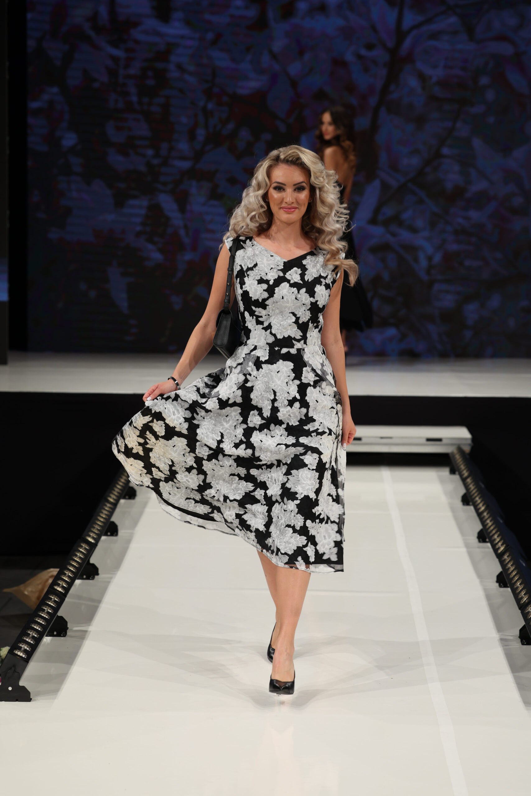 Lýdia Eckhardt Fashion show - Križovatky
