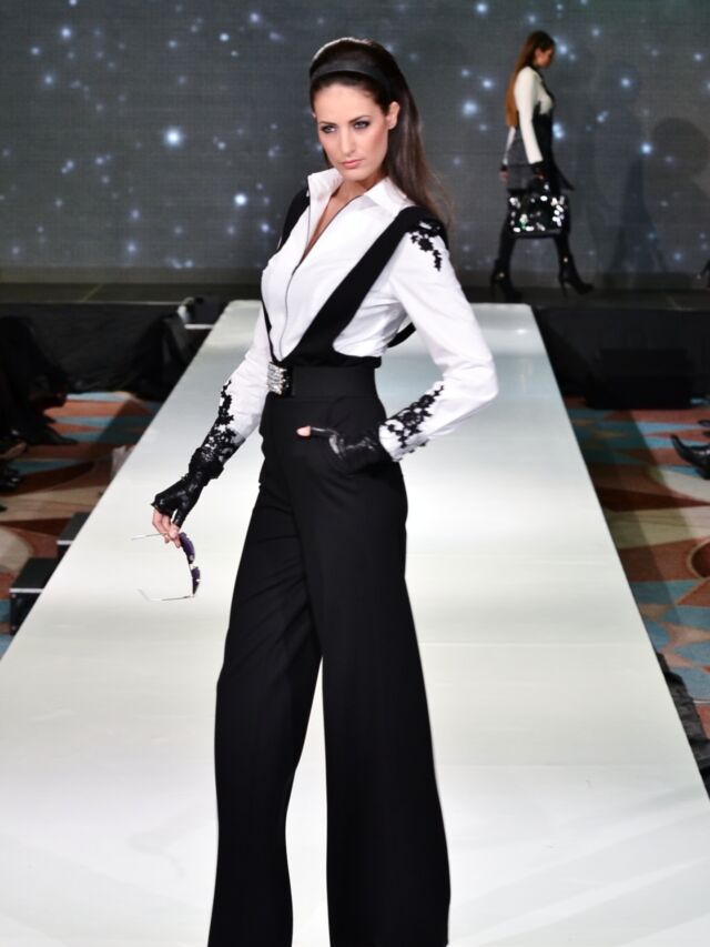 Spomienky zima 2012
S radosťou sa vraciam k hrejivým momentom zimnej prehliadky 2012. Atmosféru vtedajších dní rozžiarili svojím talentom aj naši úspešní tanečníci, ktorých pohyb a vášeň dodali celému podujatiu punc výnimočnosti. ...

#spomienky #zima2012  #lydiaeckhardt #lydiaeckhardt_fashion